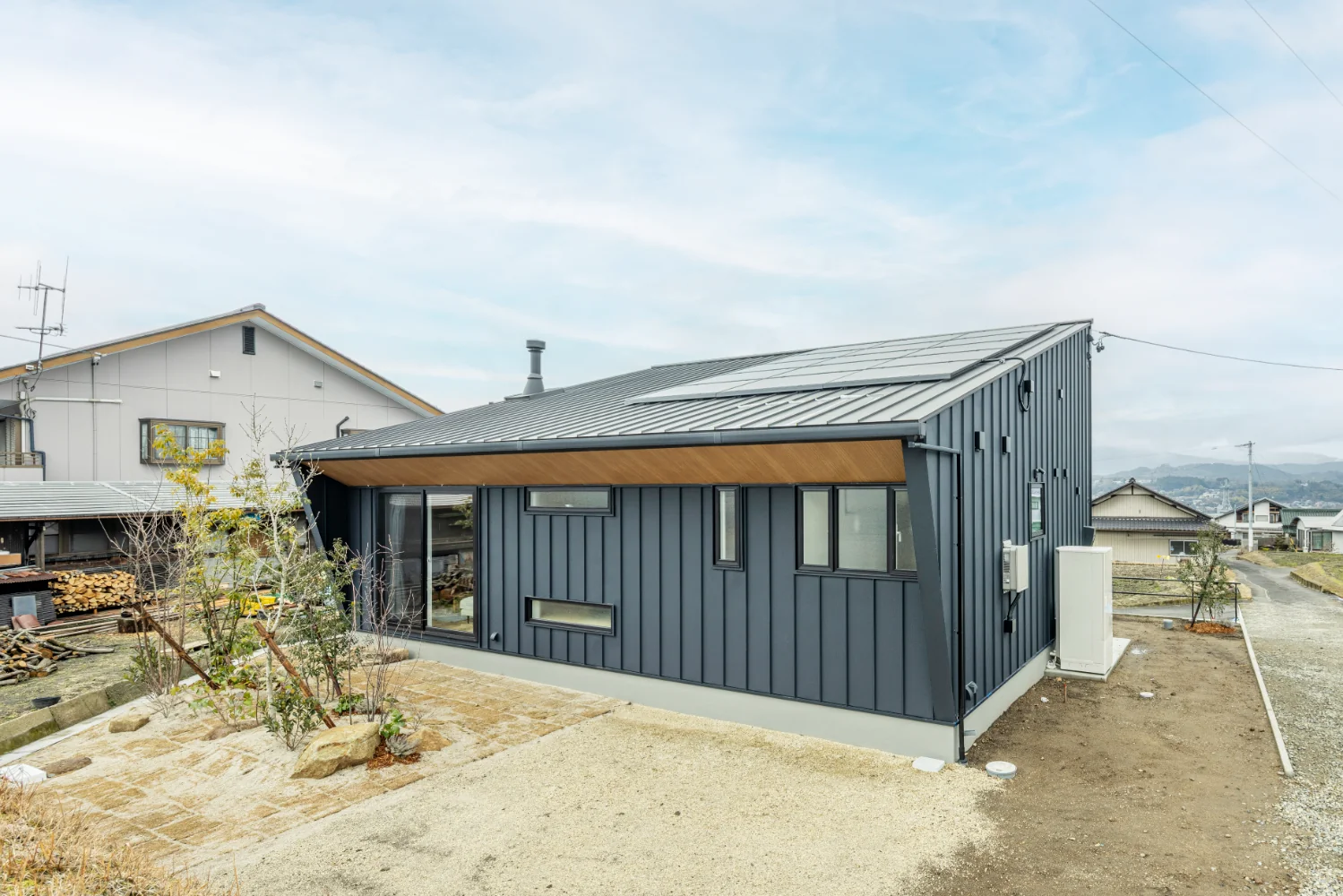 薪ストーブを愉しむ33坪の半平屋