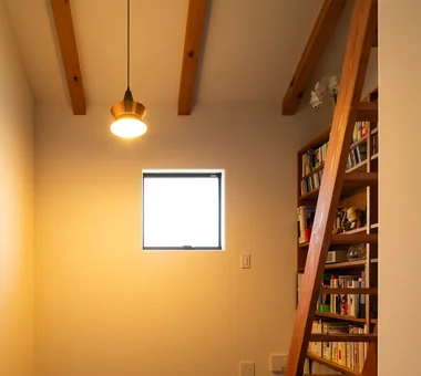 包(HOU)-コルクの家｜平屋の家｜注文住宅｜趣味室