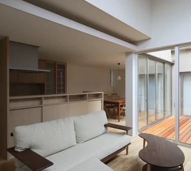有中庭的住宅｜帶戶外起居室的住宅｜房屋導覽｜客製化住宅