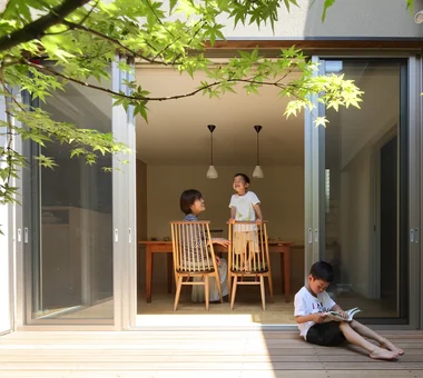有中庭的住宅｜帶戶外起居室的住宅｜房屋導覽｜客製化住宅