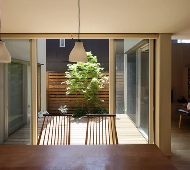 有中庭的住宅｜帶戶外起居室的住宅｜房屋導覽｜客製化住宅