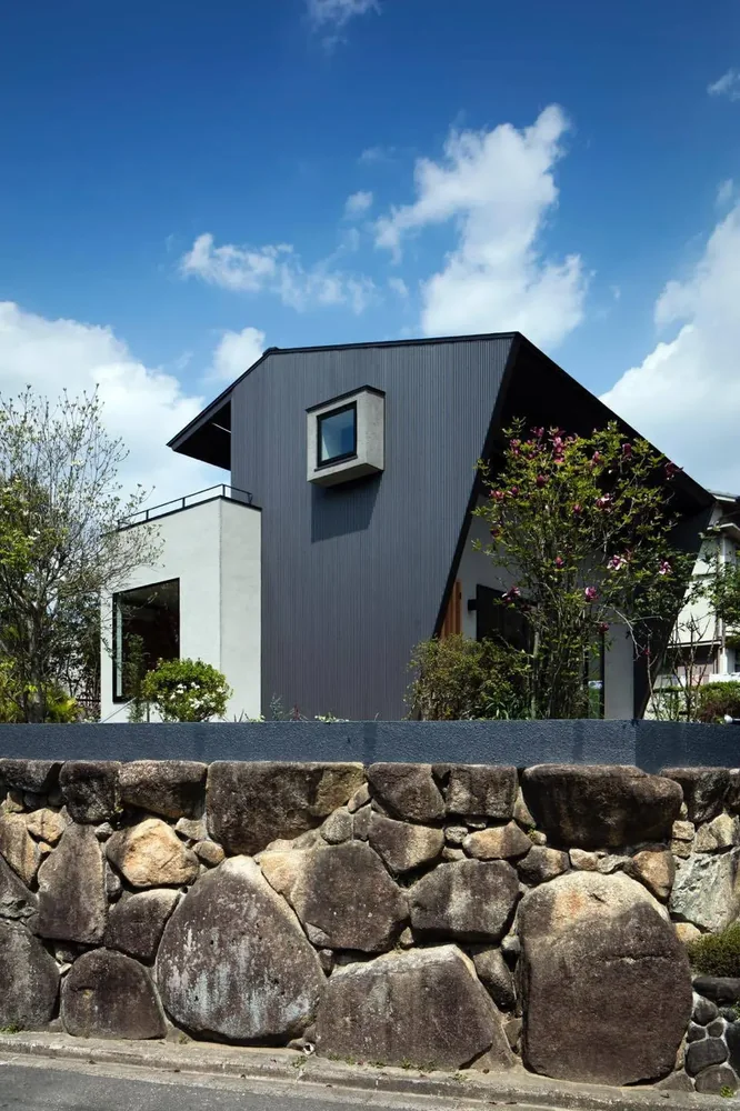 House in Tomio