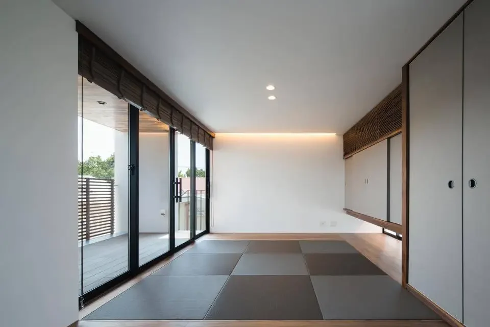 Sakai, Makitsukadai Residence
