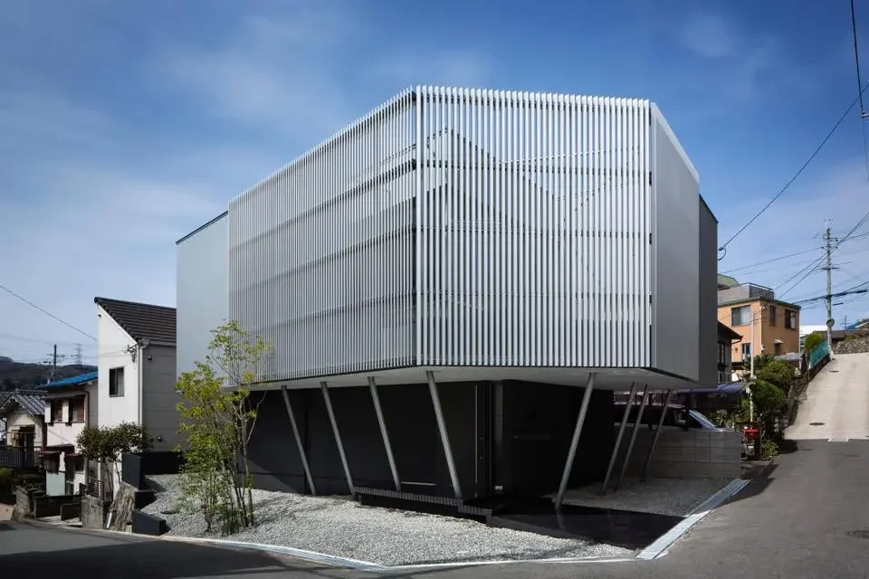 SAKURA House