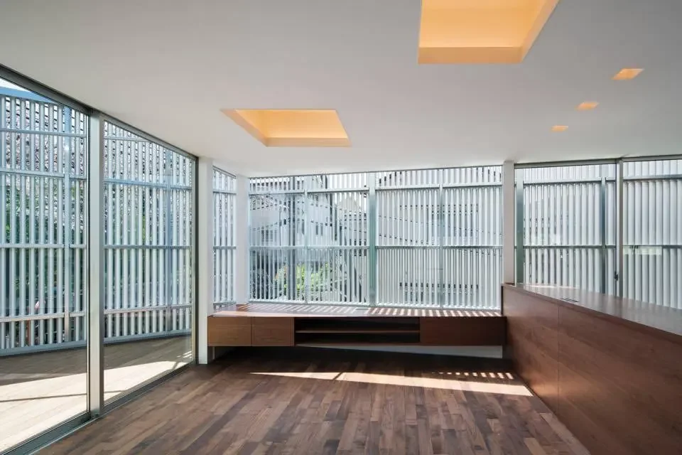 SAKURA House