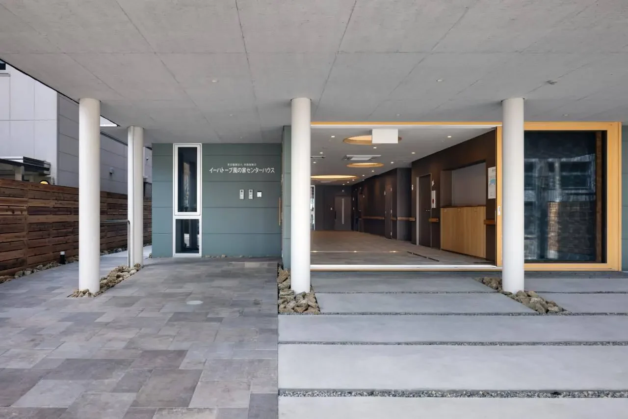 Group Home for Persons with Disabilities + Shared Senior Housing in Higashiyodogawa