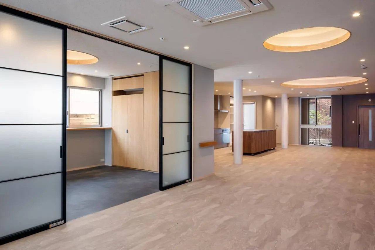 Group Home for Persons with Disabilities + Shared Senior Housing in Higashiyodogawa