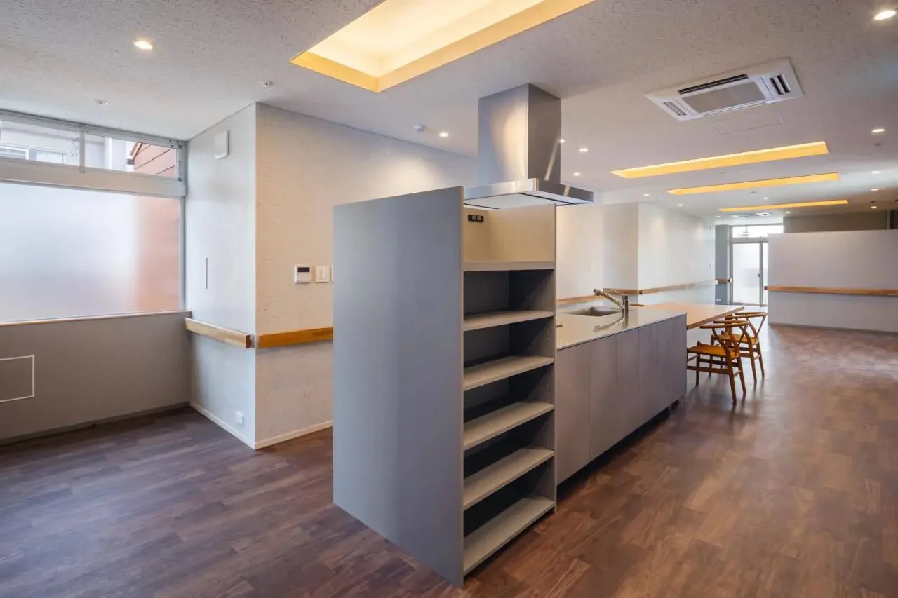 Group Home for Persons with Disabilities + Shared Senior Housing in Higashiyodogawa