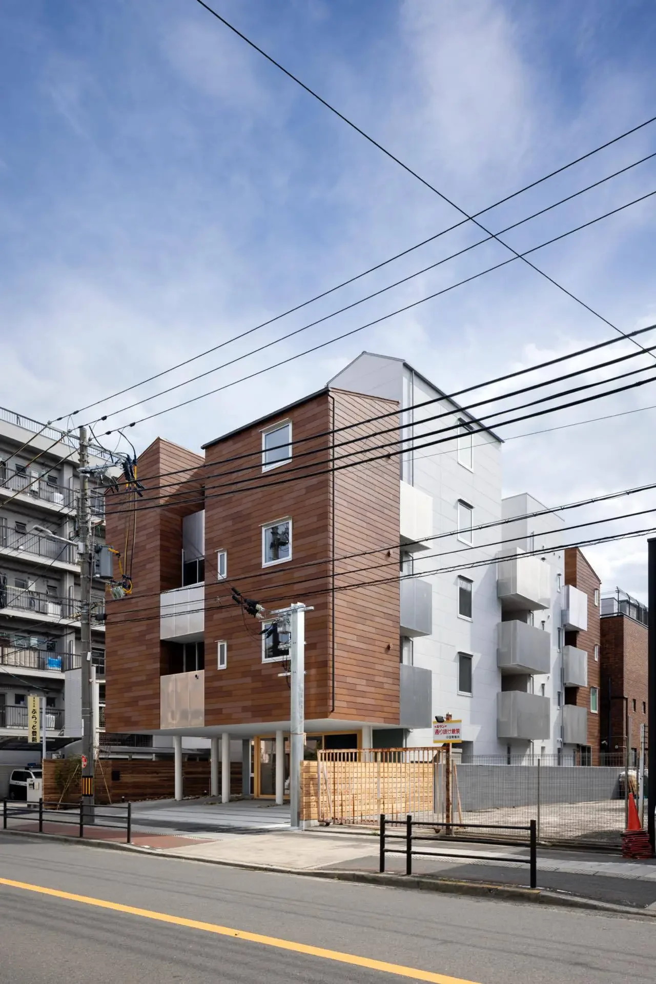 Group Home for Persons with Disabilities + Shared Senior Housing in Higashiyodogawa
