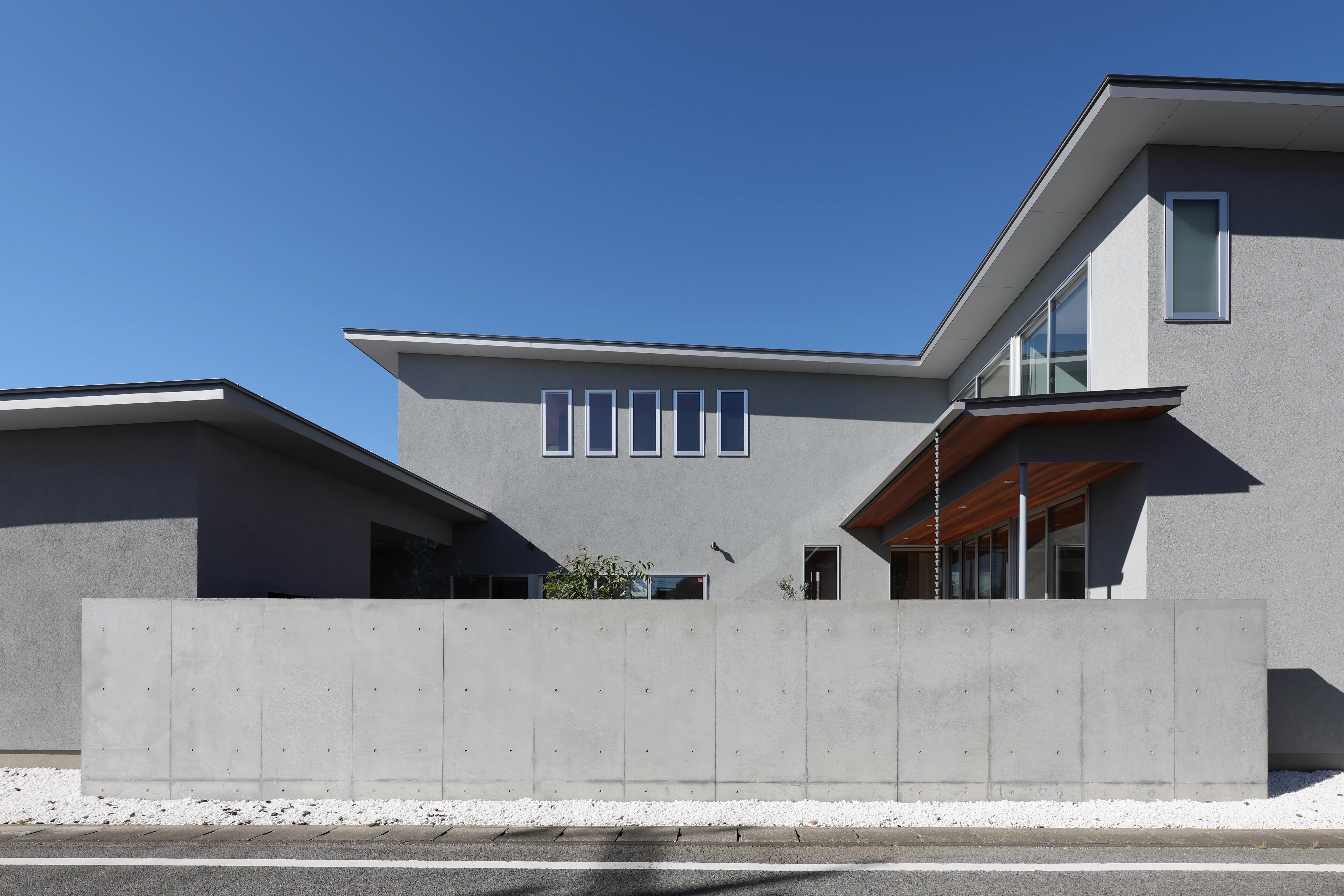 Multiple Living Spaces That Evoke a Sense of Family