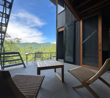 轻井泽露台｜有艺术气息的住宅｜定制住宅｜露台