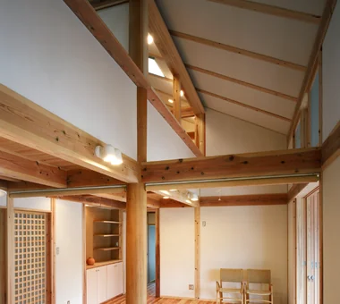 大きな屋根に守られて｜注文住宅｜リビング
