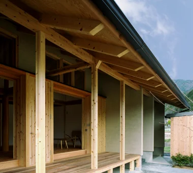 大きな屋根に守られて｜木の家｜注文住宅｜外観