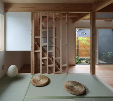 坂道に建つ家｜木の家｜ルームツアー｜注文住宅