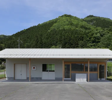 わんぱーくあおがき｜施設建築