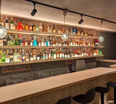Bar 8up｜バー・居酒屋｜プロジェクト