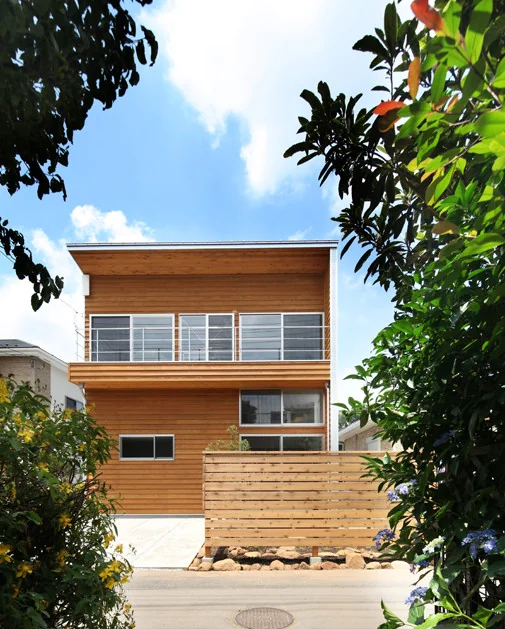 A House Living in Harmony with Wood