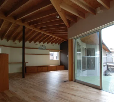 擁壁のある家｜コンテンポラリーデザインの家｜注文住宅｜LDK
