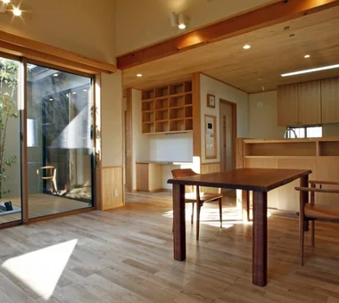 薪ストーブのある自然素材の平屋の住まい｜注文住宅｜LDK