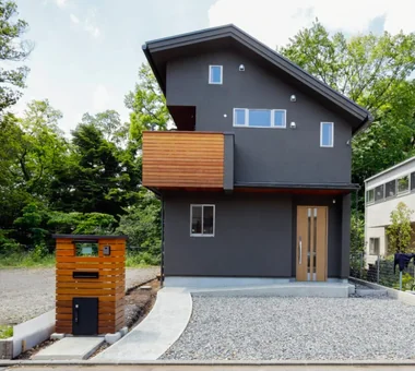 雑木林を借景にする太陽熱利用の木の家＆エコハウス｜自然と暮らす家｜ルームツアー｜注文住宅