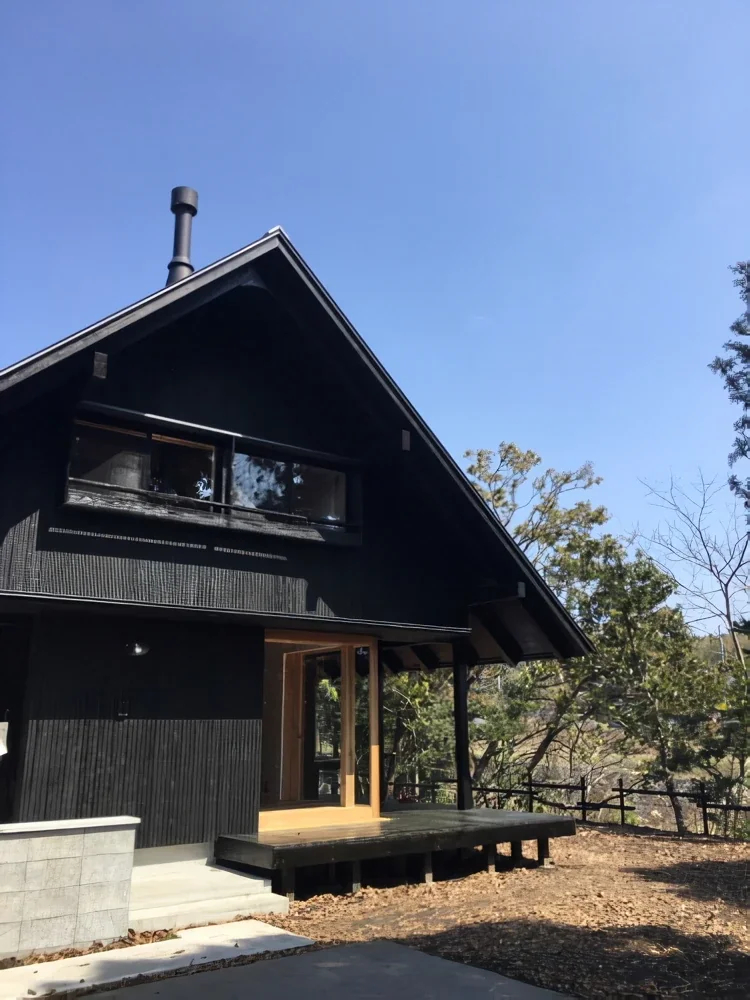 M hut