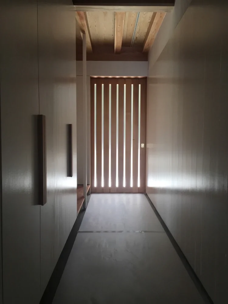 M hut