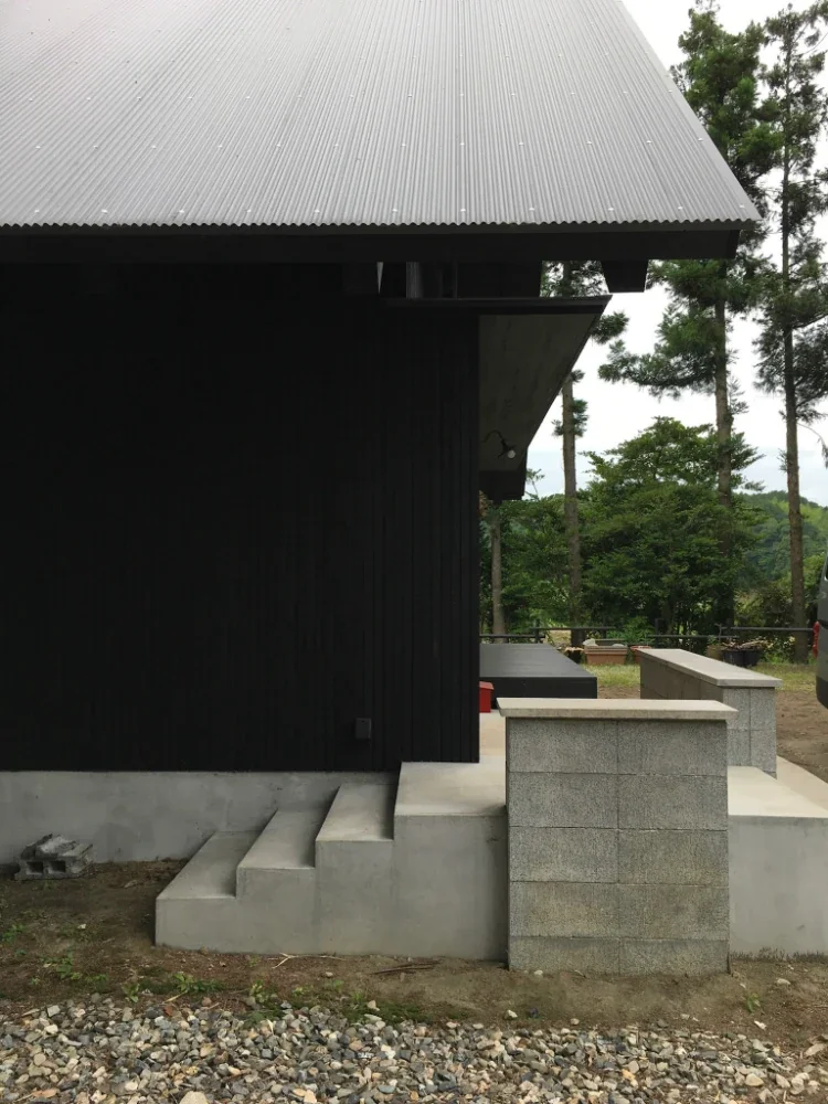 M hut