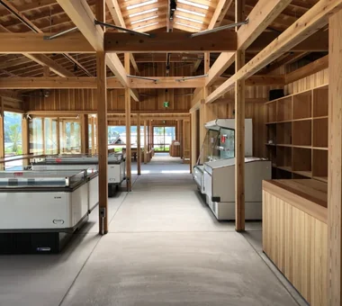 Suzuki Fisheries Main Store｜Institutional & Commercial Architecture