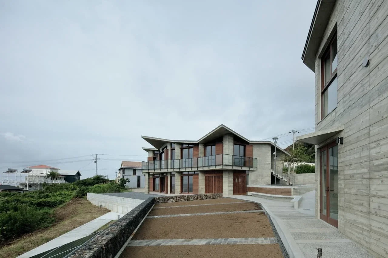 VILLA MKZ