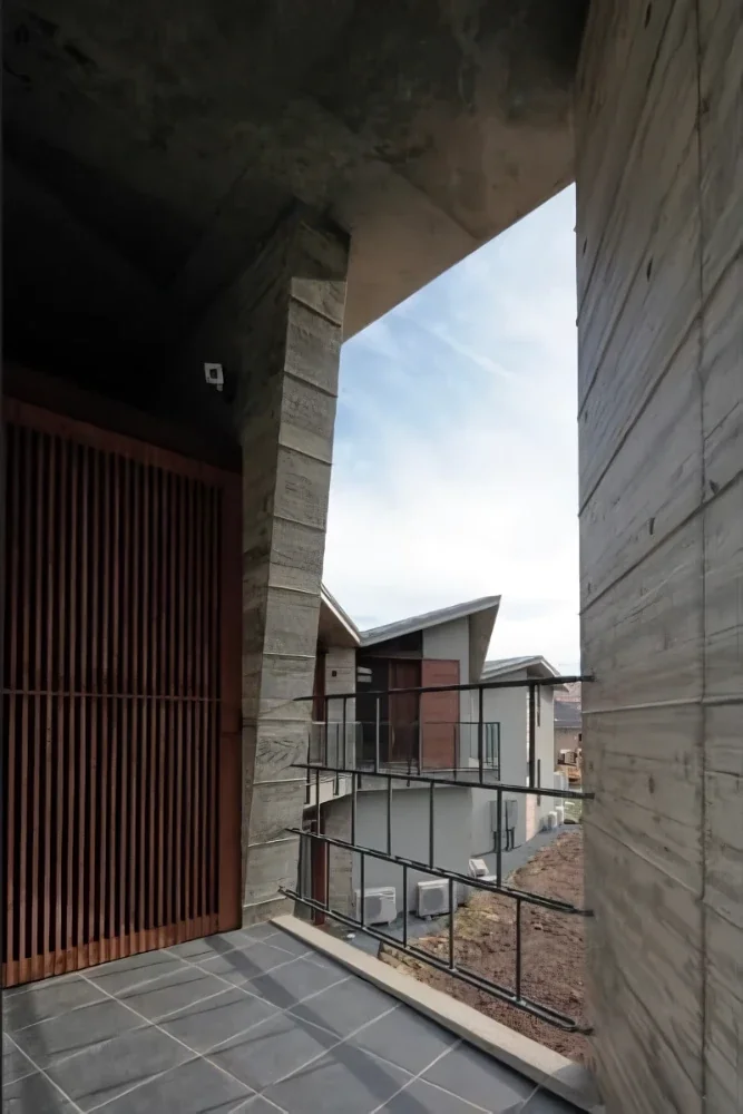 VILLA MKZ