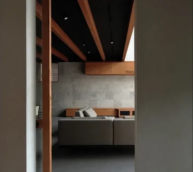 KMK｜帶連續帶狀窗的住宅｜房屋導覽｜客製化住宅