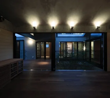 三次｜帶傳統/正式庭園的住宅｜房屋導覽｜客製化住宅