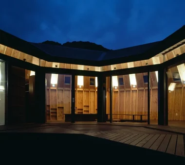 海滨贝壳住宅｜带防腐木平台（Wood Deck）的住宅｜房屋参观｜定制住宅