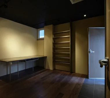 逗子のスタジオハウス｜トップライトのある家｜防音室｜注文住宅