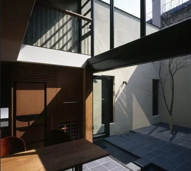 黑箱-涩谷H｜巧妙引入光线的住宅｜房屋参观｜定制住宅