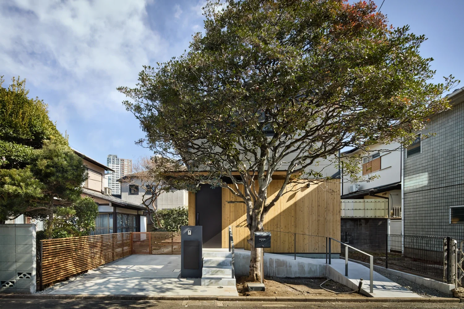 三世代で住み継ぐ回遊動線の家｜ancha