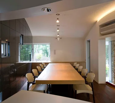 Karuizawa Counterpoint｜Hotel‑inspired Residence｜Custom-built house｜Dining Area