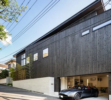 傾斜地と眺望を活かした焼杉の家｜ヌックのある家｜ルームツアー｜注文住宅