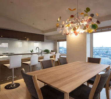 傾斜地と眺望を活かした焼杉の家｜ヌックのある家｜ルームツアー｜注文住宅