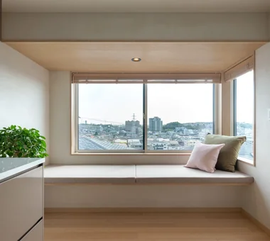 傾斜地と眺望を活かした焼杉の家｜ヌックのある家｜ルームツアー｜注文住宅