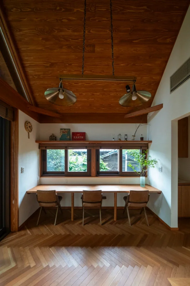 庭先の小さな部屋