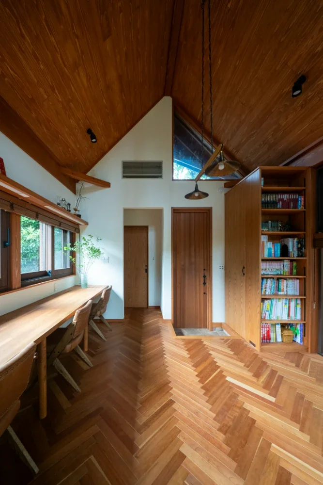 庭先の小さな部屋