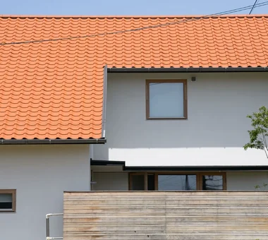 Living connected to nature, overlooking the garden from two sides｜Homes with Gardens｜Custom-built house｜Exterior