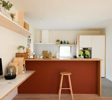 Scandinavian-Inspired Living｜Homes for Design Enthusiasts｜Custom-built house｜Kitchen