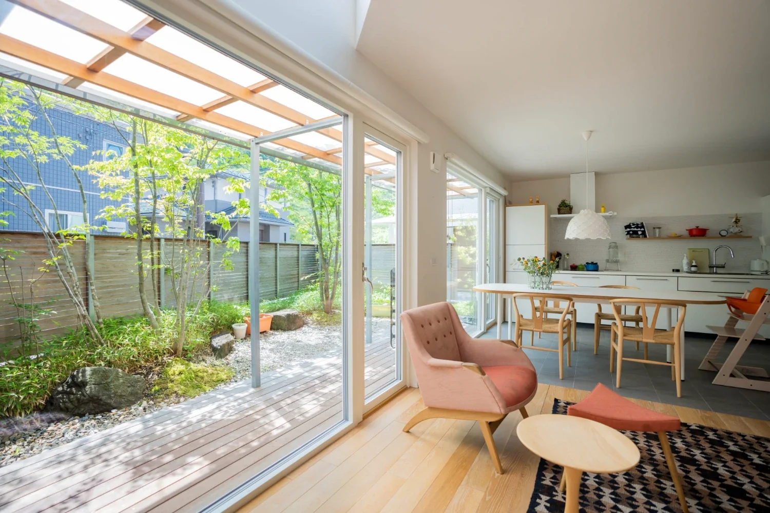 A relaxed lifestyle for a dual-income family raising children