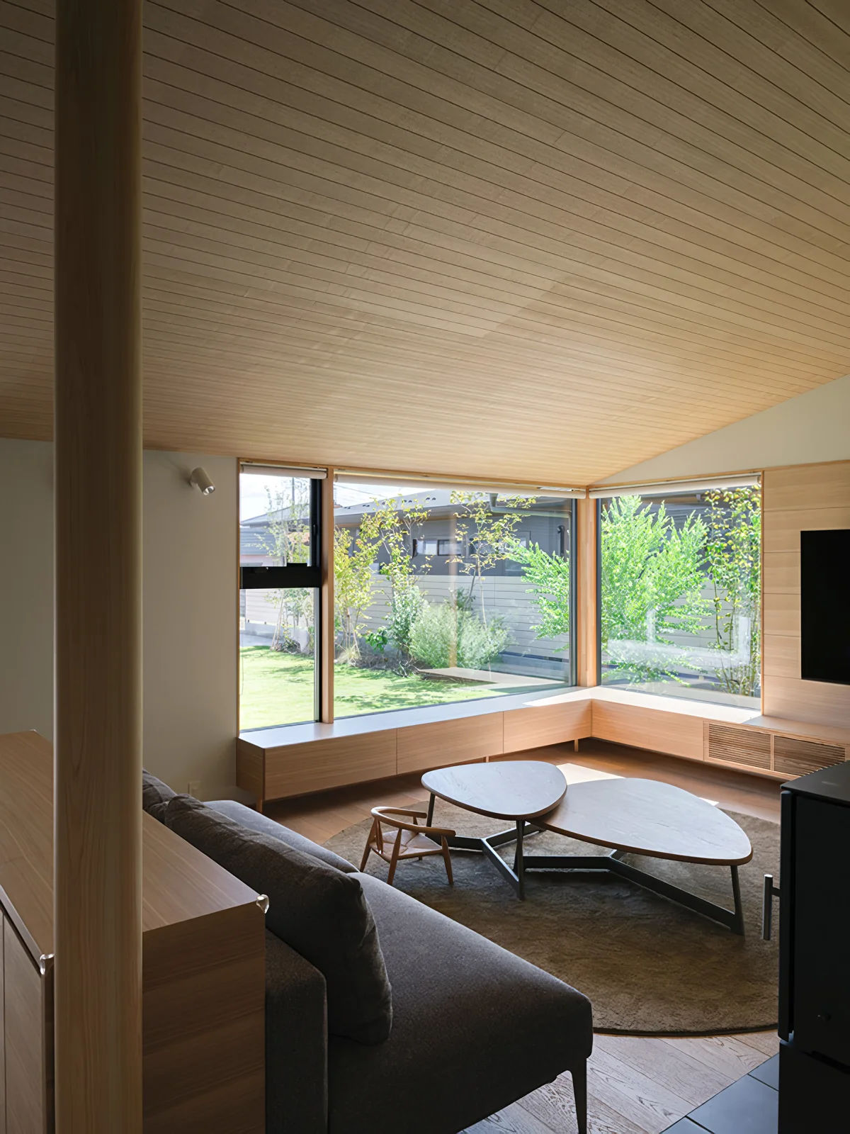 House Overlooking the Garage