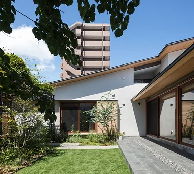 House in Oku-Musashi｜Homes with Gardens｜Custom-built house｜Garden