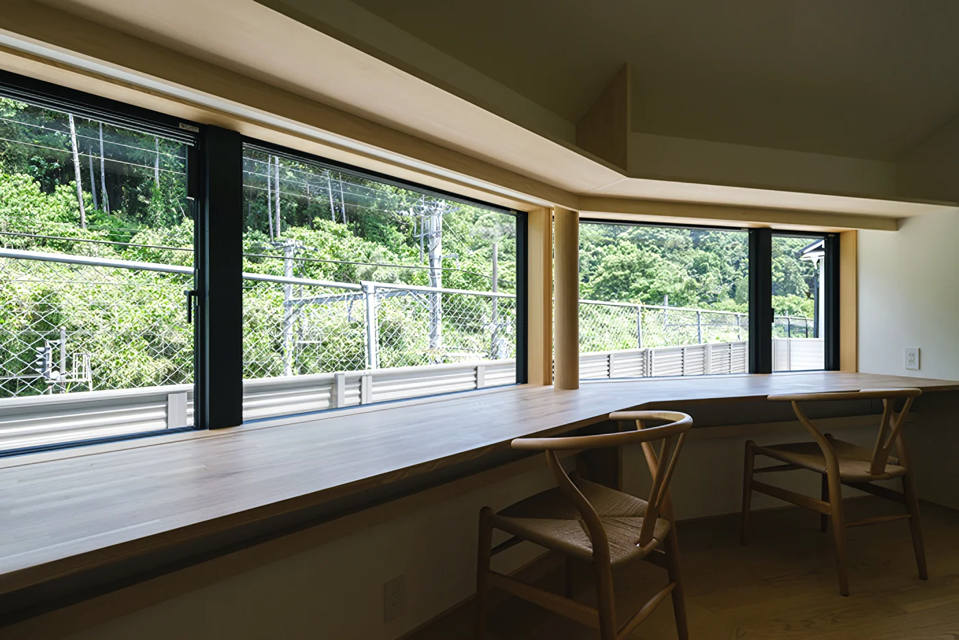 House at the Foot of Mount Takao