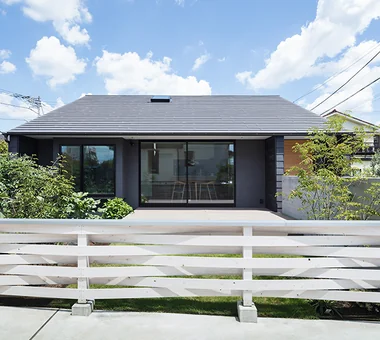 秋留野之屋｜設有壁面書架的住宅｜房屋導覽｜客製化住宅