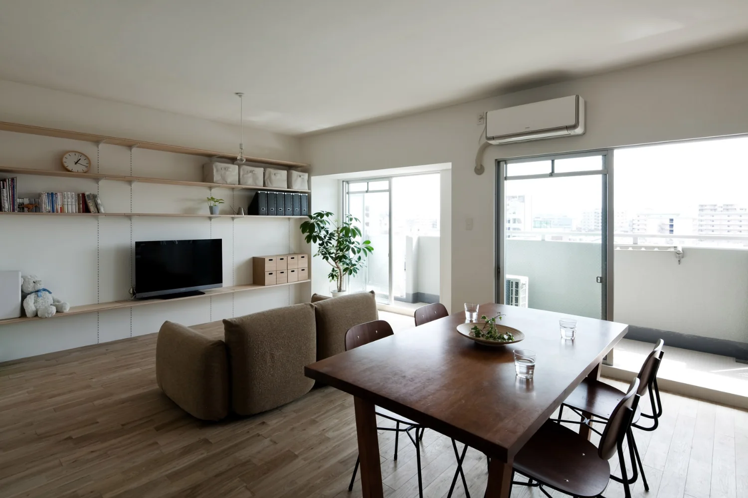 A condominium renovation that removes the superfluous.